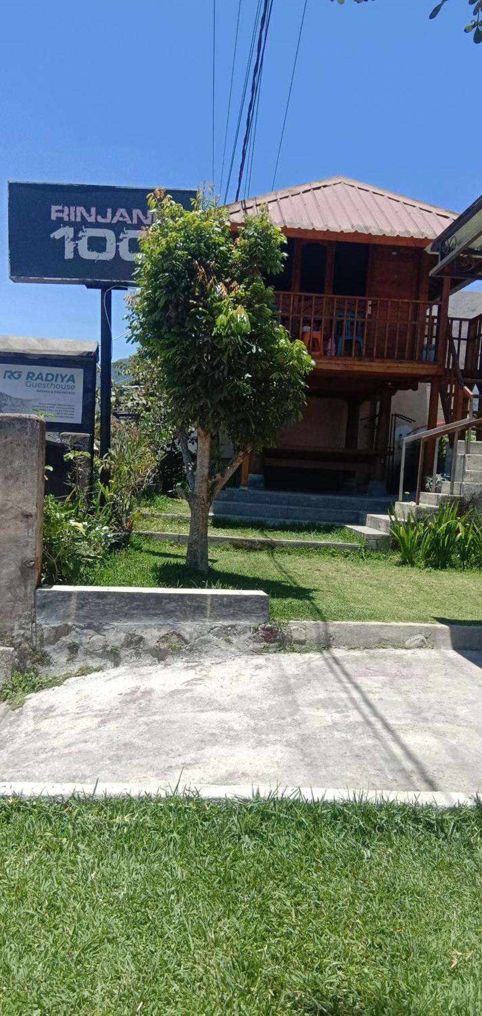 Radiya Guesthouse Sembalunlawang Dış mekan fotoğraf