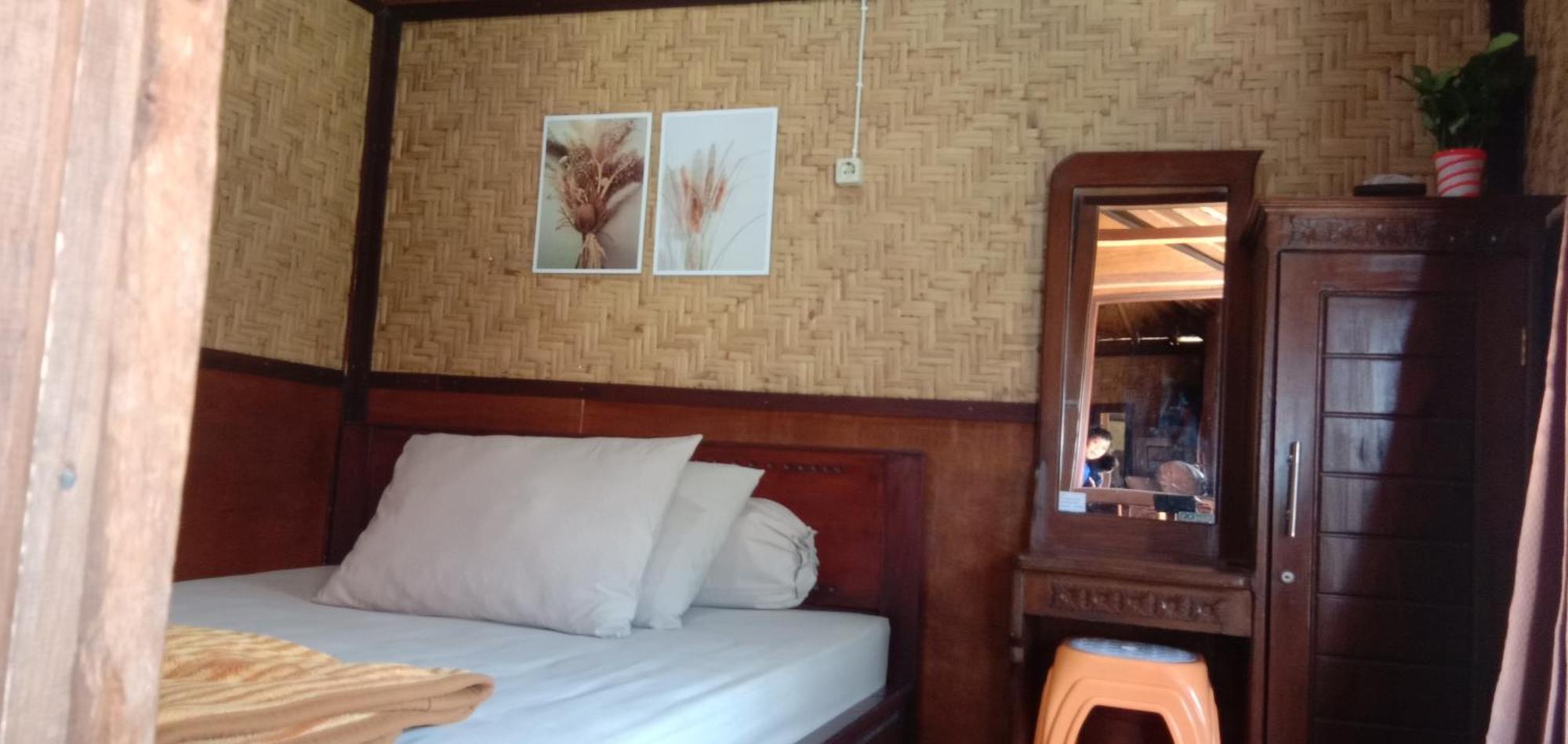 Radiya Guesthouse Sembalunlawang Oda fotoğraf