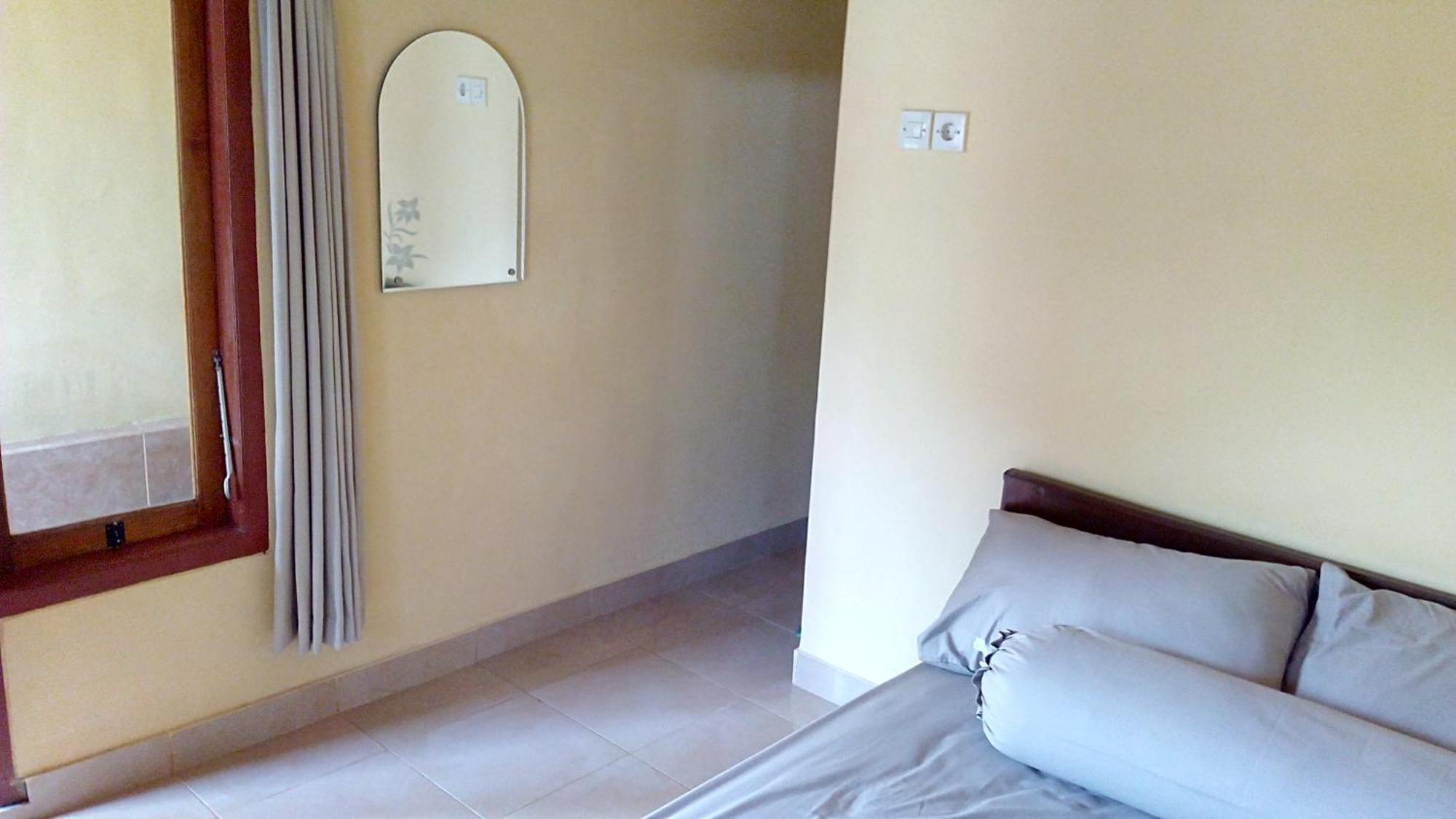 Radiya Guesthouse Sembalunlawang Oda fotoğraf