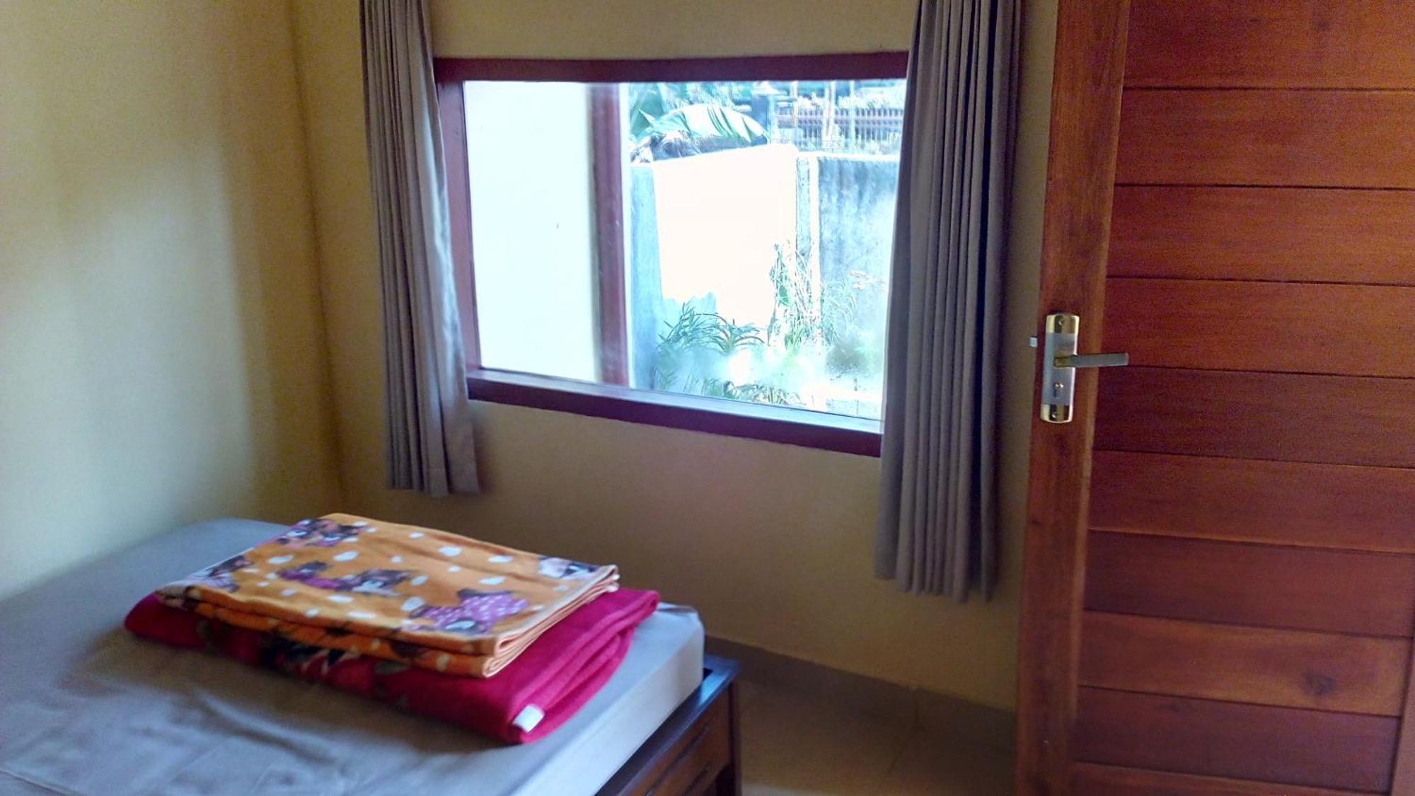 Radiya Guesthouse Sembalunlawang Oda fotoğraf