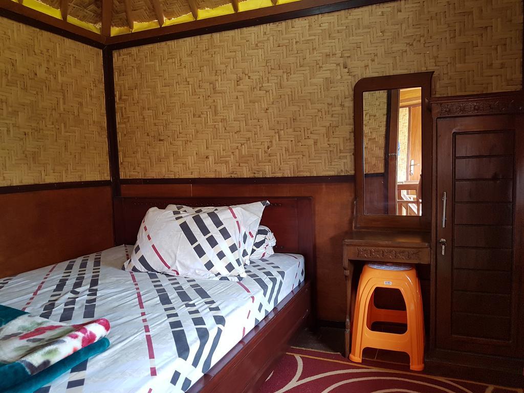 Radiya Guesthouse Sembalunlawang Oda fotoğraf