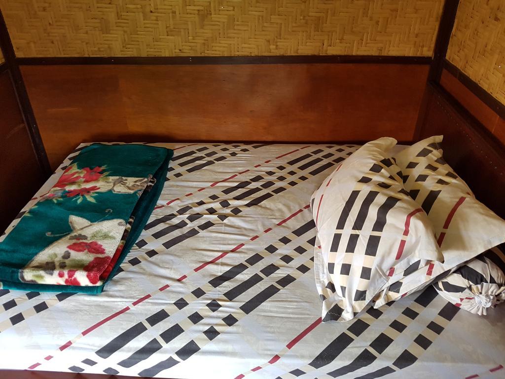 Radiya Guesthouse Sembalunlawang Oda fotoğraf